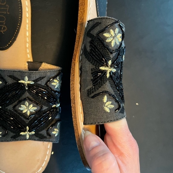 Flat slip on slides - Picture 6 of 7